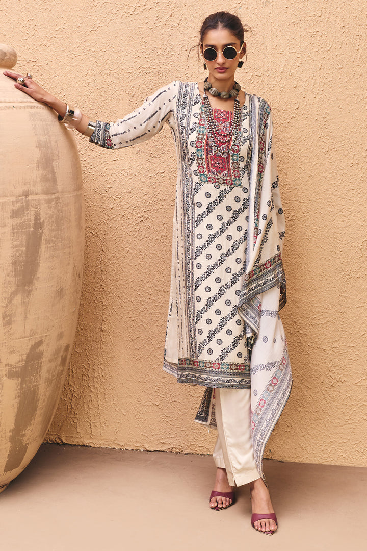 Cream Mirror Embellished Kurta Set (3 Piece)