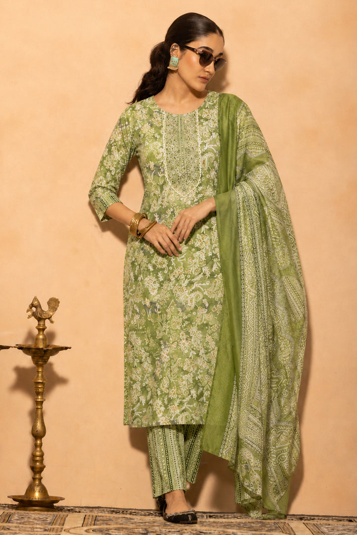 Green Paisley Printed Kurta 3 Pcs Set