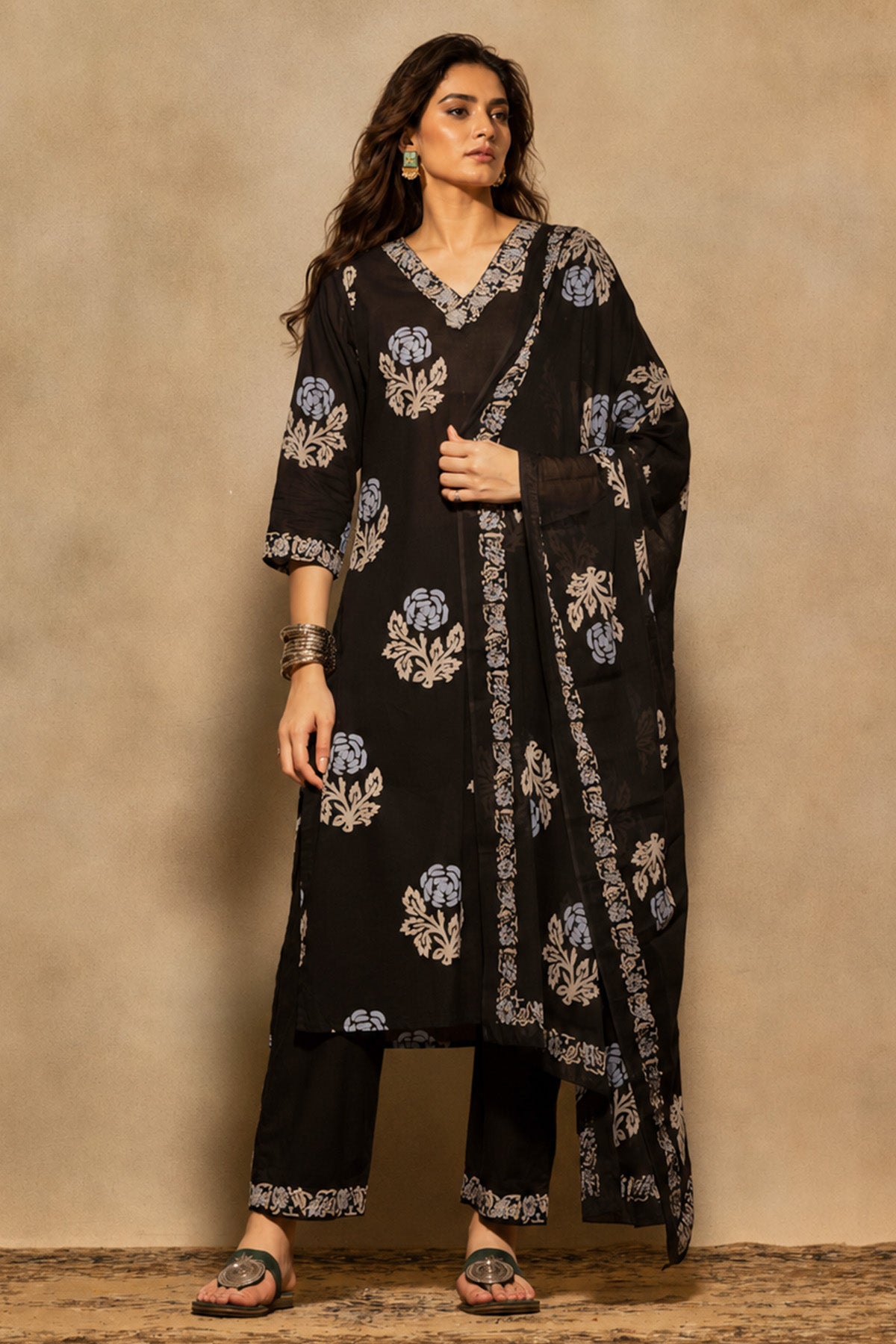 Black Printed Kurta 3 Pcs Set