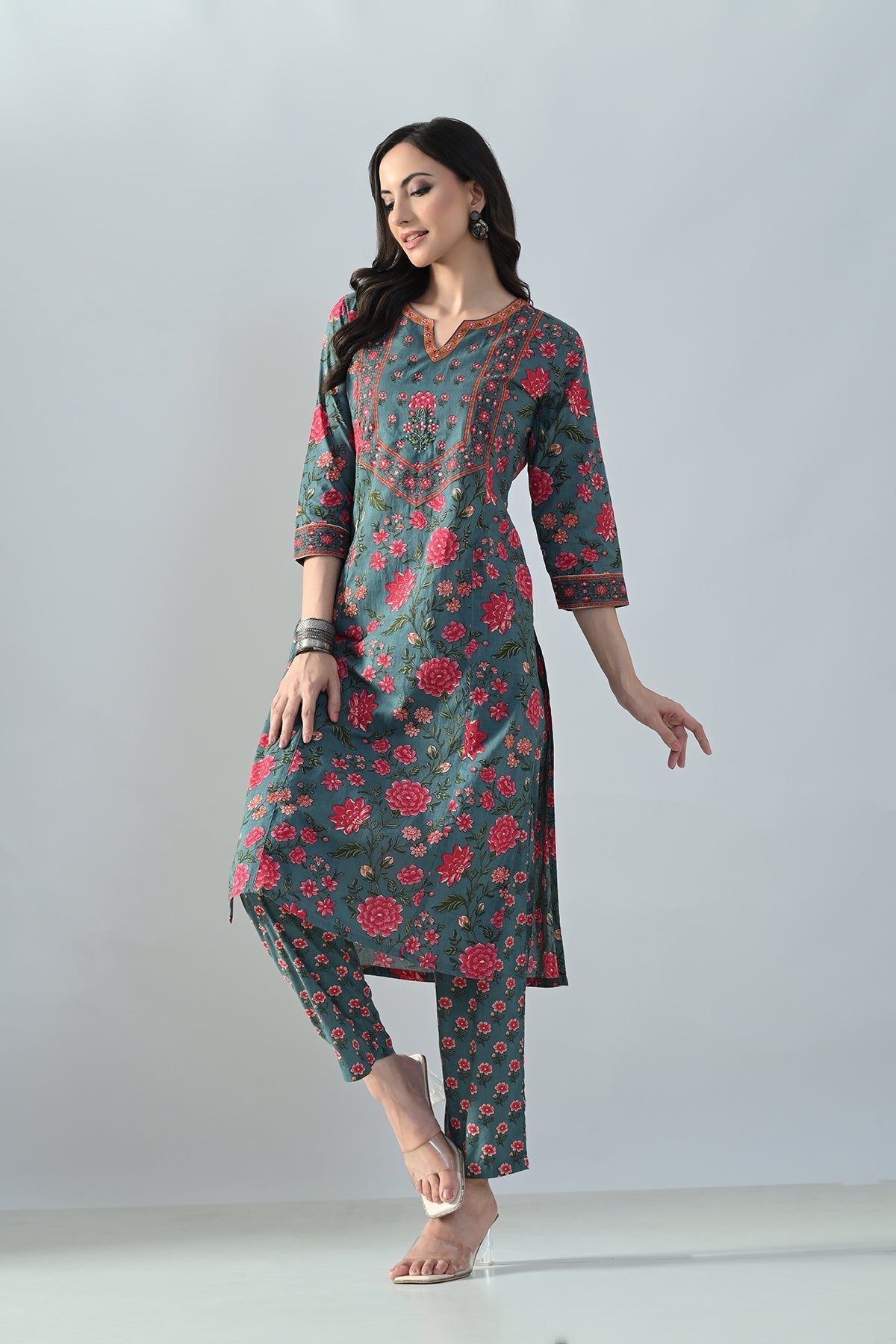Grey Printed Straight Kurta 2 Pcs Set