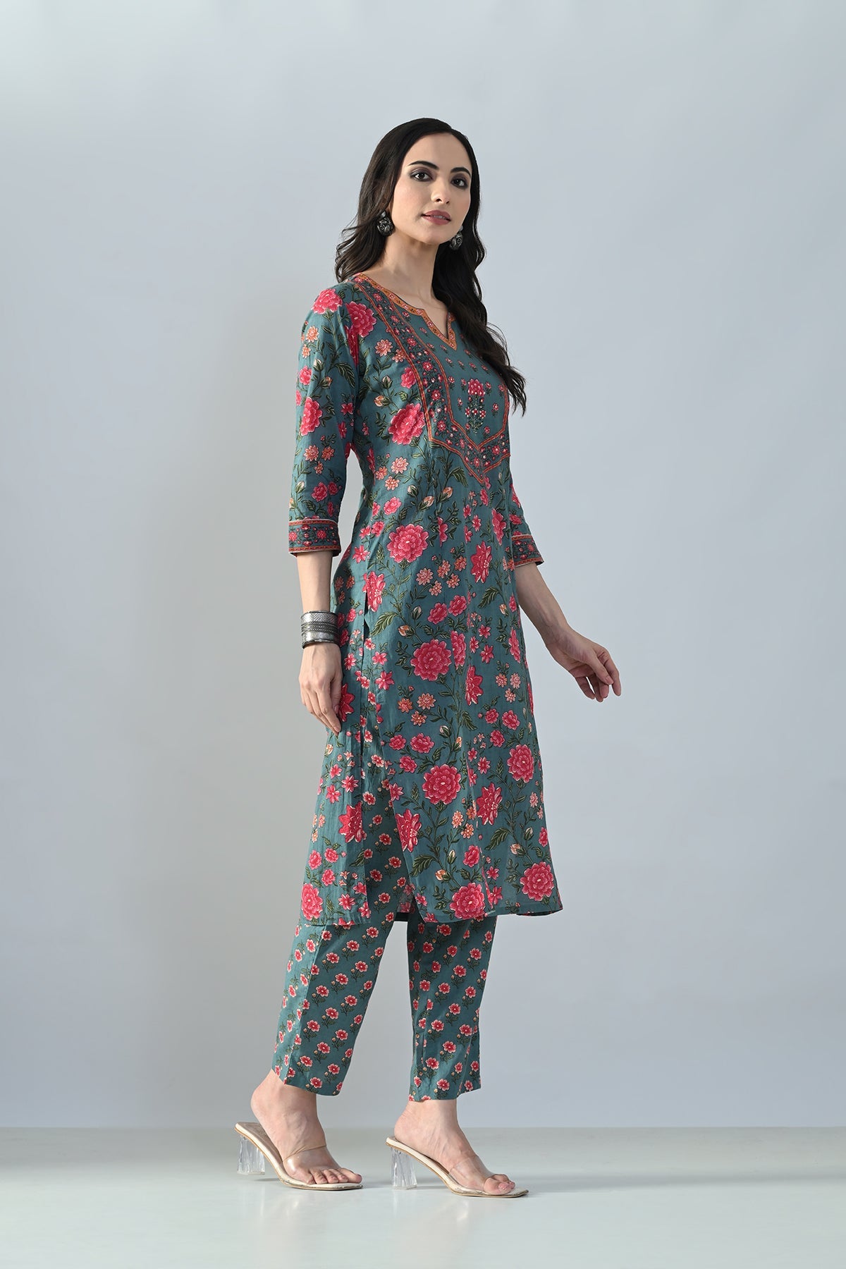 Grey Printed Straight Kurta 2 Pcs Set