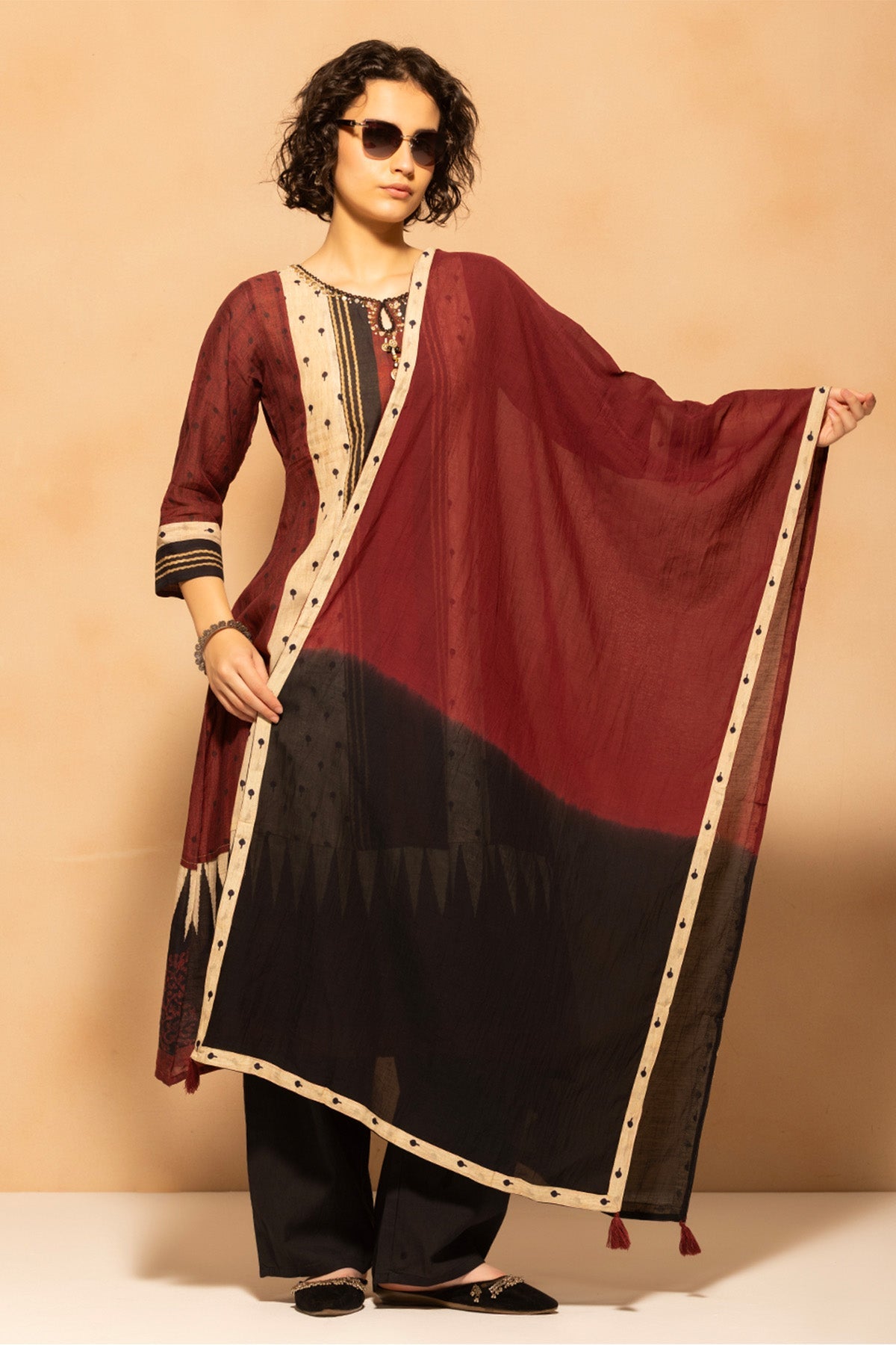Maroon and Beige Ikkat Printed A-Line 3 Pcs Kurta Set