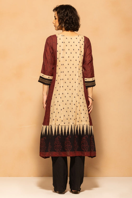 Maroon and Beige Ikkat Printed A-Line 3 Pcs Kurta Set
