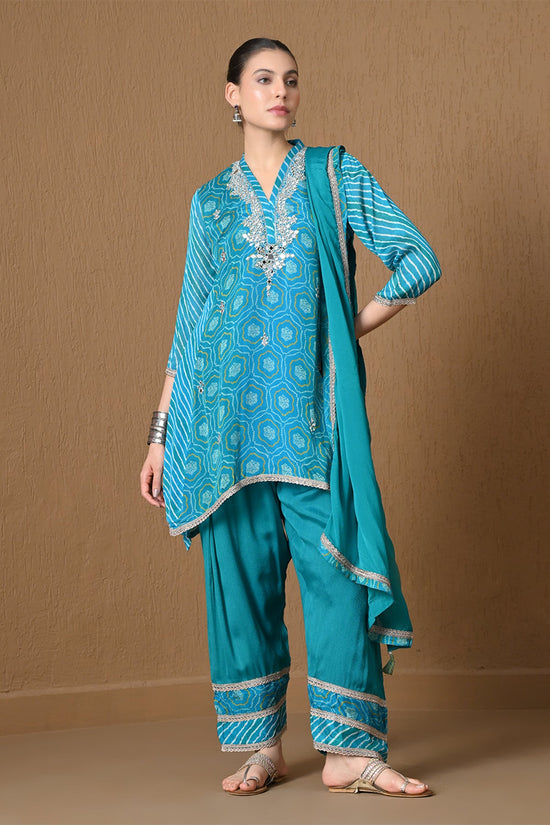 Blue Mirror Embellished 3 Pcs Kurta Set