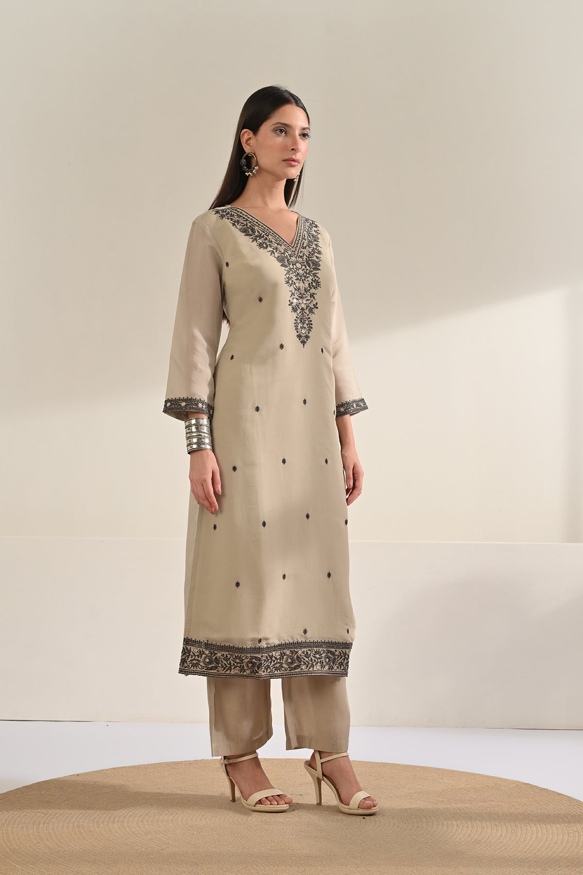 Grey Embroidered Kurta 3 Pcs Set