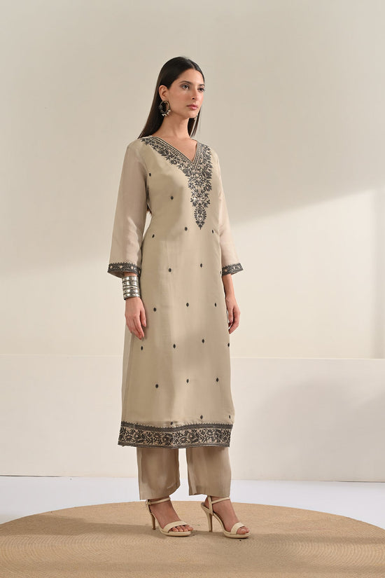 Grey Embroidered Kurta 3 Pcs Set