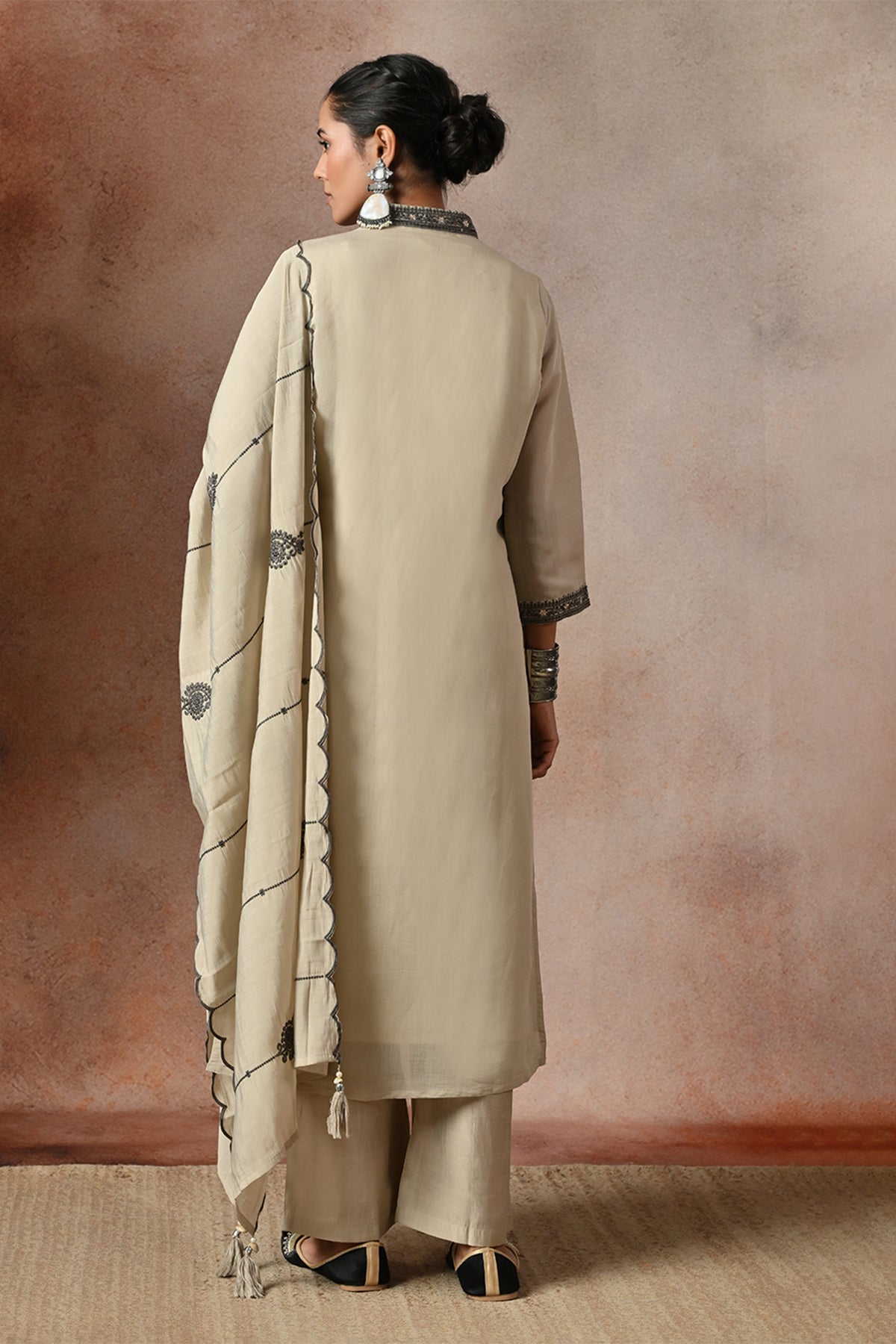 Grey Chanderi Embroidered 3 Pcs Kurta Set