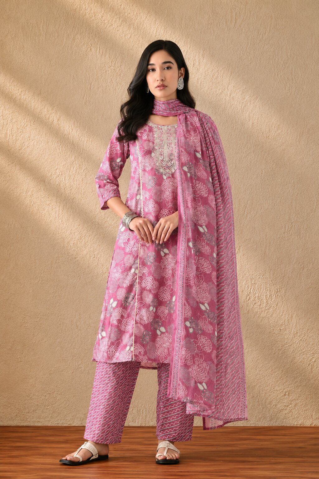 Pink Printed Kurta Set(3 Piece)