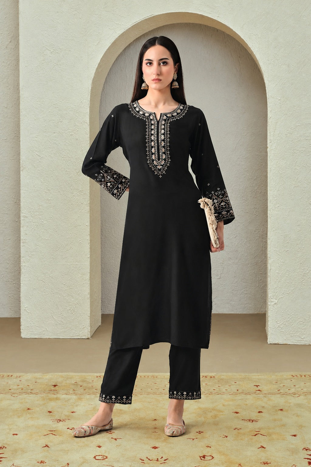 Black Embroidered Kurta 2 Pcs Set
