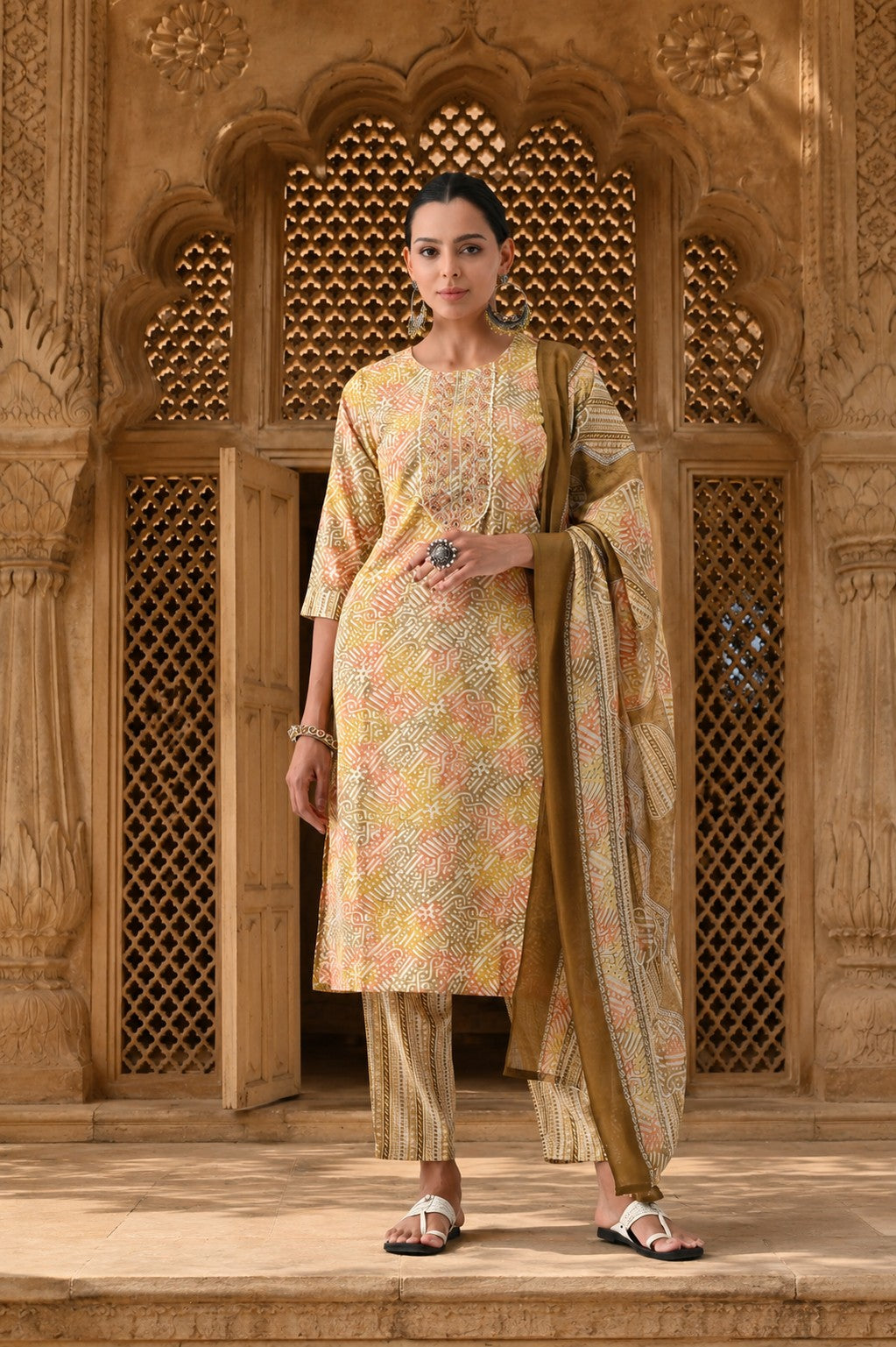 Multi Abstract Printed Kurta 3 Pcs Set